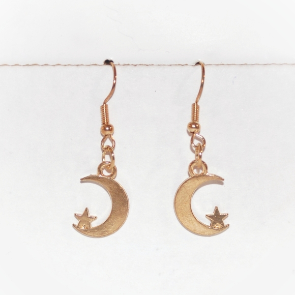 Golden witchy celestial moon earrings - Picture 1 of 5